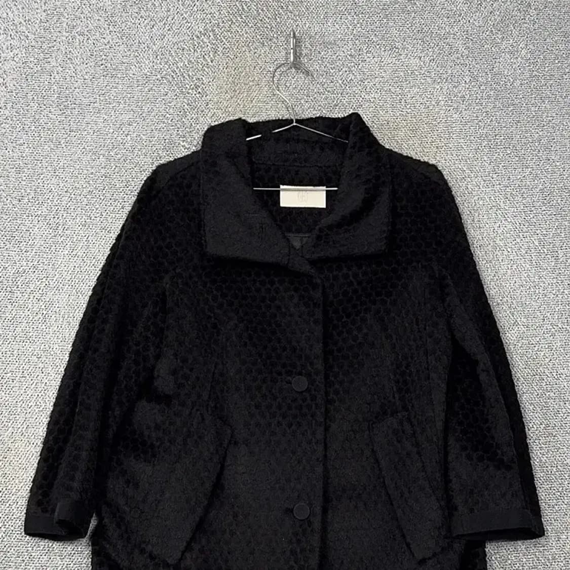 구호 블랙 여성 캐주얼 라마 클래식 코트 88-96-165 상품이미지3