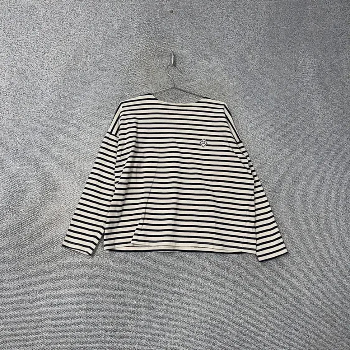 톰보이 스트라이프 흰검 긴팔티 FREE 상품이미지1