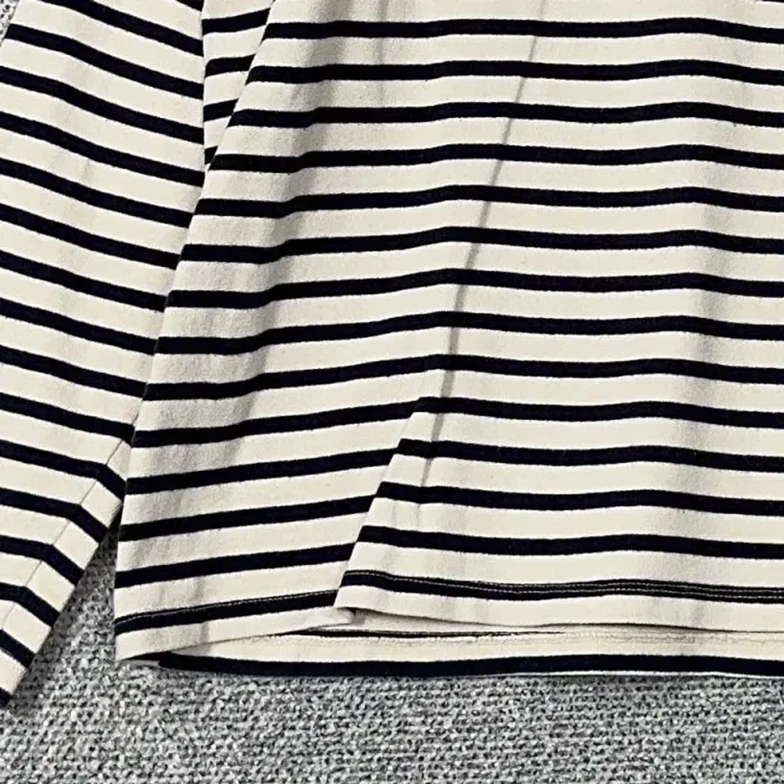 톰보이 스트라이프 흰검 긴팔티 FREE 상품이미지3