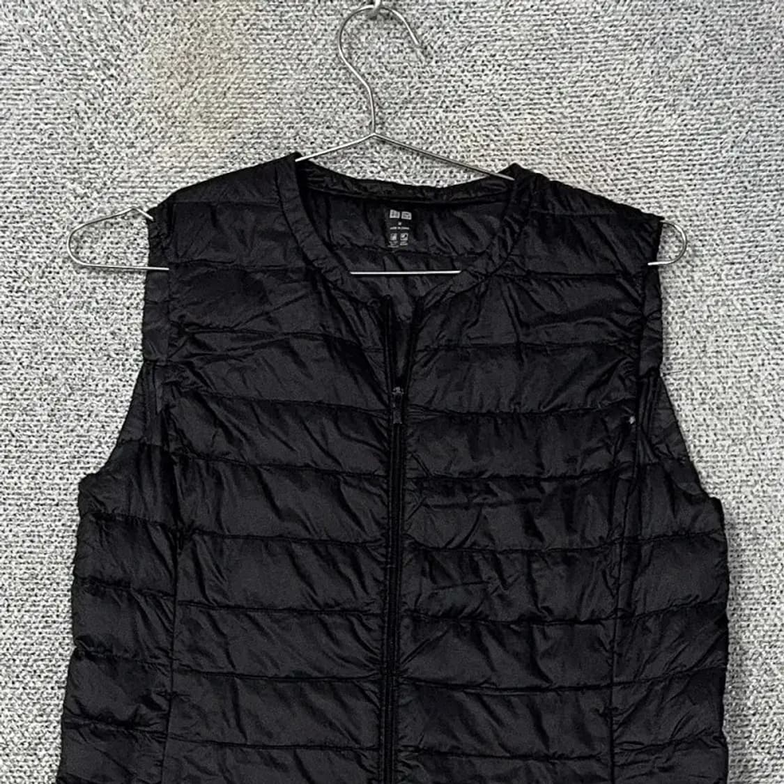 유니클로 블랙 패딩 조끼 M 상품이미지3