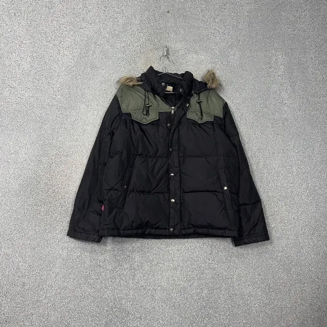 리바이스 블랙 카키 덕다운 오리털 패딩 100 상품이미지1