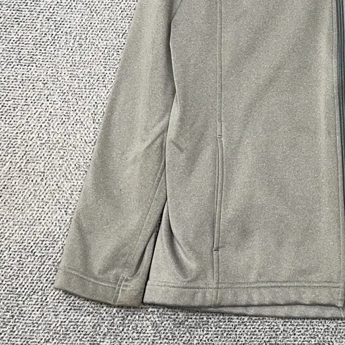 유니클로 라이트 그레이 기능성 후드집업 M 상품이미지3