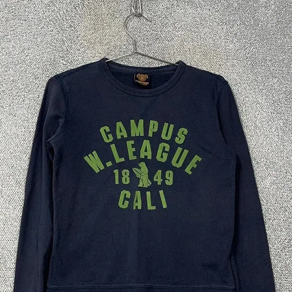 후아유 베어 프린팅 캐주얼 네이비 맨투맨 상품이미지3