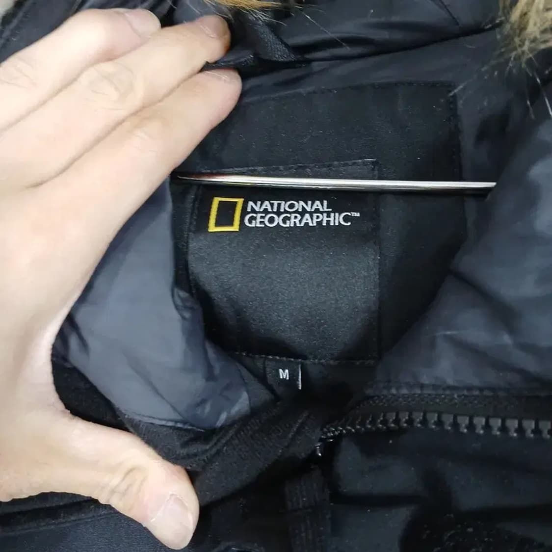 내셔널지오그래픽 블랙 타루가 덕다운 퍼 숏 패딩 95 상품이미지3
