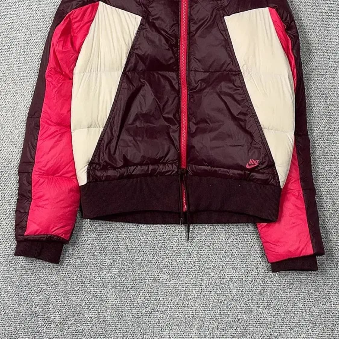 나이키 버건디 멀티컬러 여성 로고 숏패딩 XL 상품이미지4
