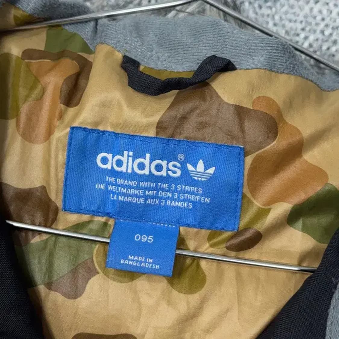 아디다스 로고 덕다운 퍼 블랙 패딩 95 상품이미지4