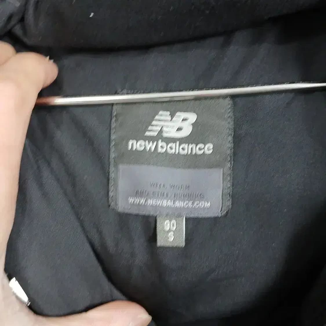 뉴발란스 블랙 로고 덕다운 롱패딩 S 상품이미지3