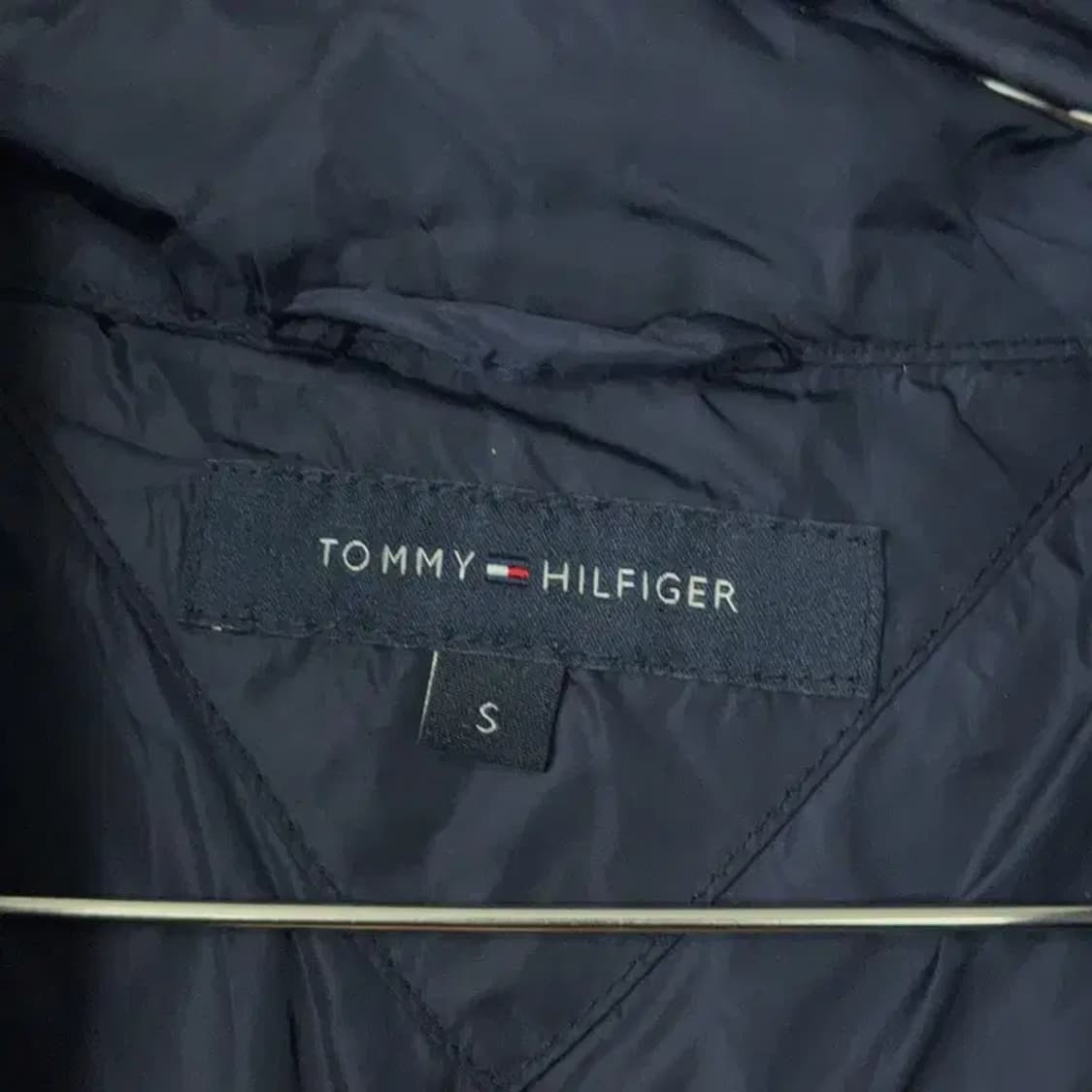 타미힐피거 네이비 로고 캐주얼 오버핏 다운 패딩 S 상품이미지3