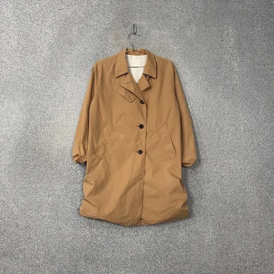 톰보이 카멜 버튼 캐주얼 트렌치 코트 FREE 상품이미지1