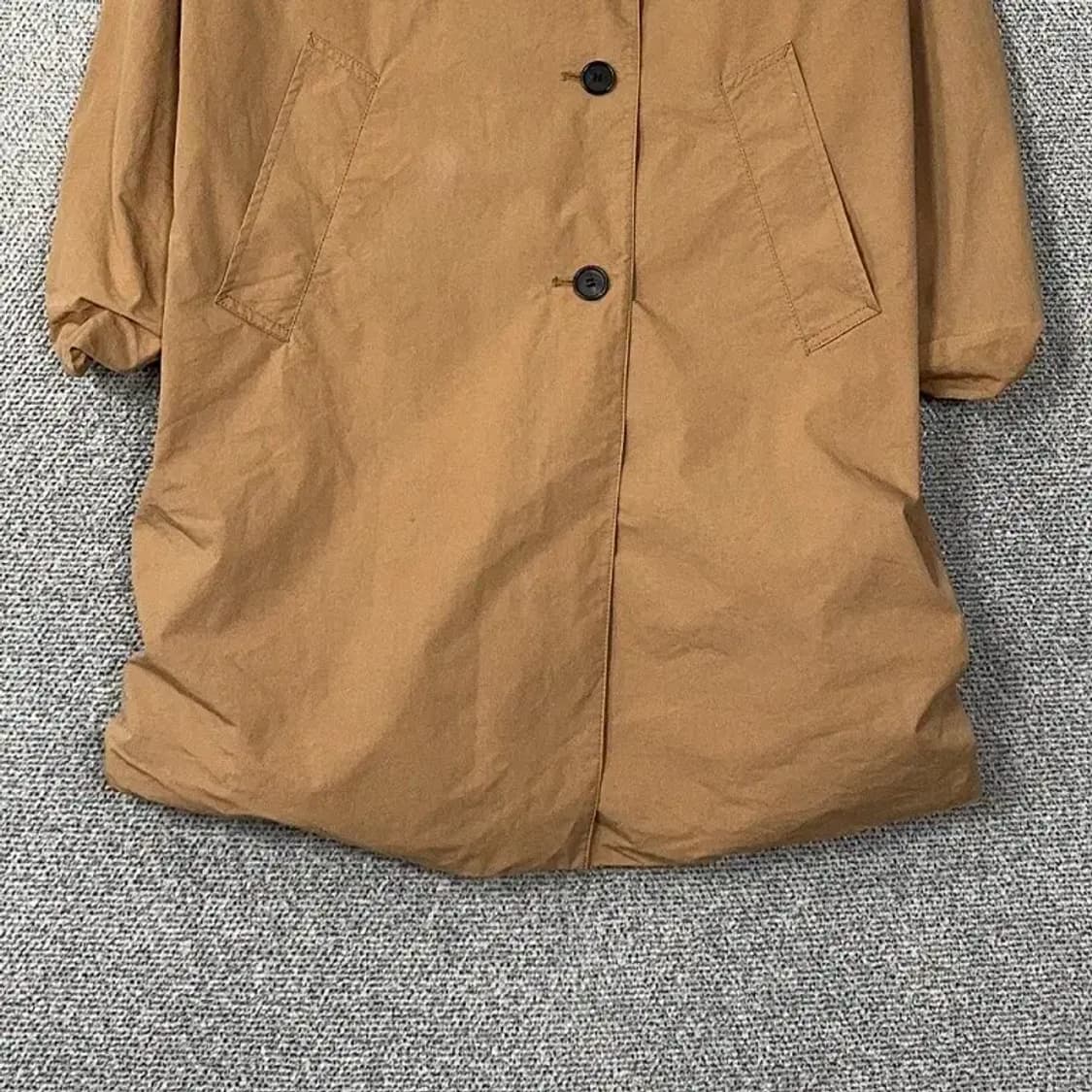 톰보이 카멜 버튼 캐주얼 트렌치 코트 FREE 상품이미지4