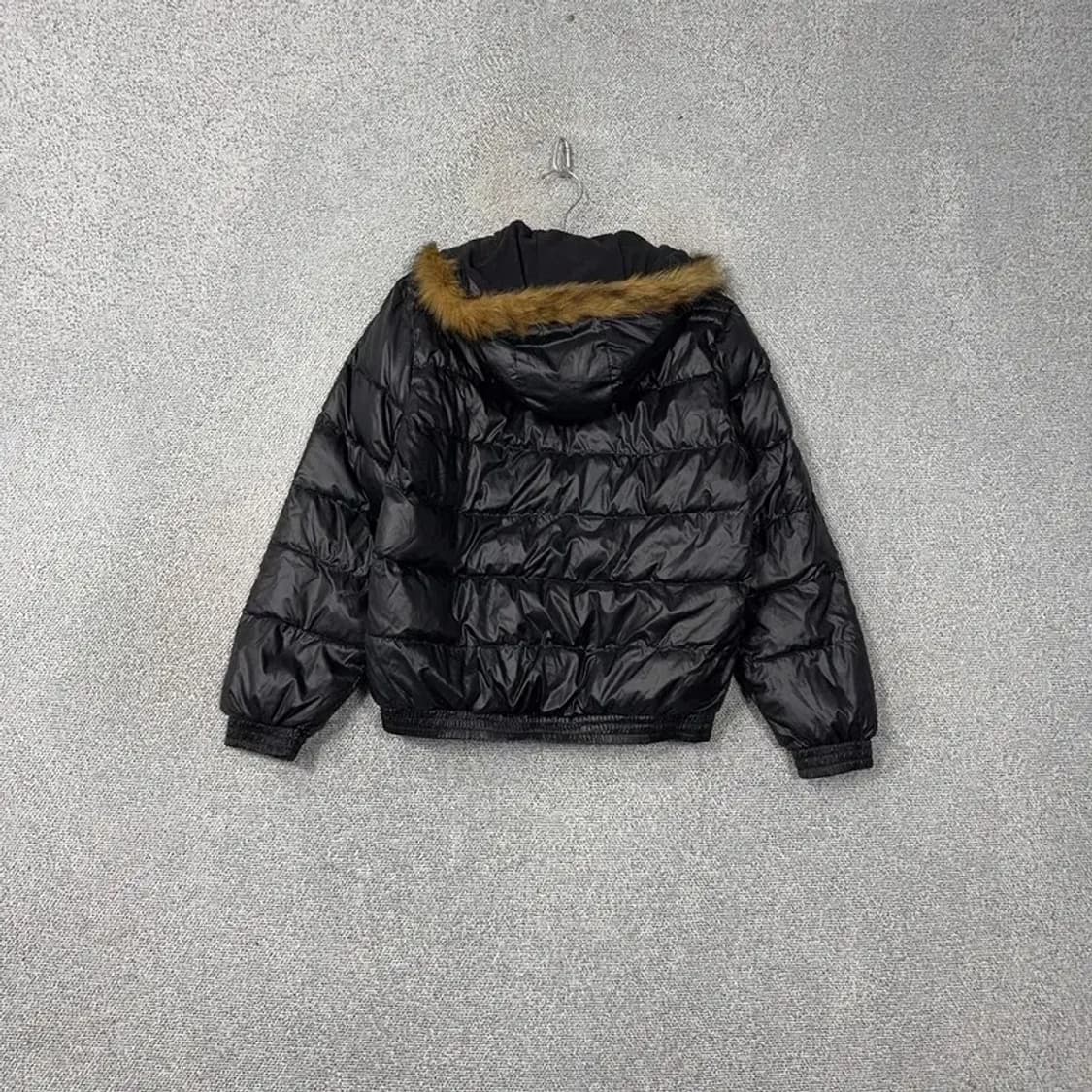 아디다스 흑탭 로고 블랙 퍼 숏패딩 95 상품이미지2