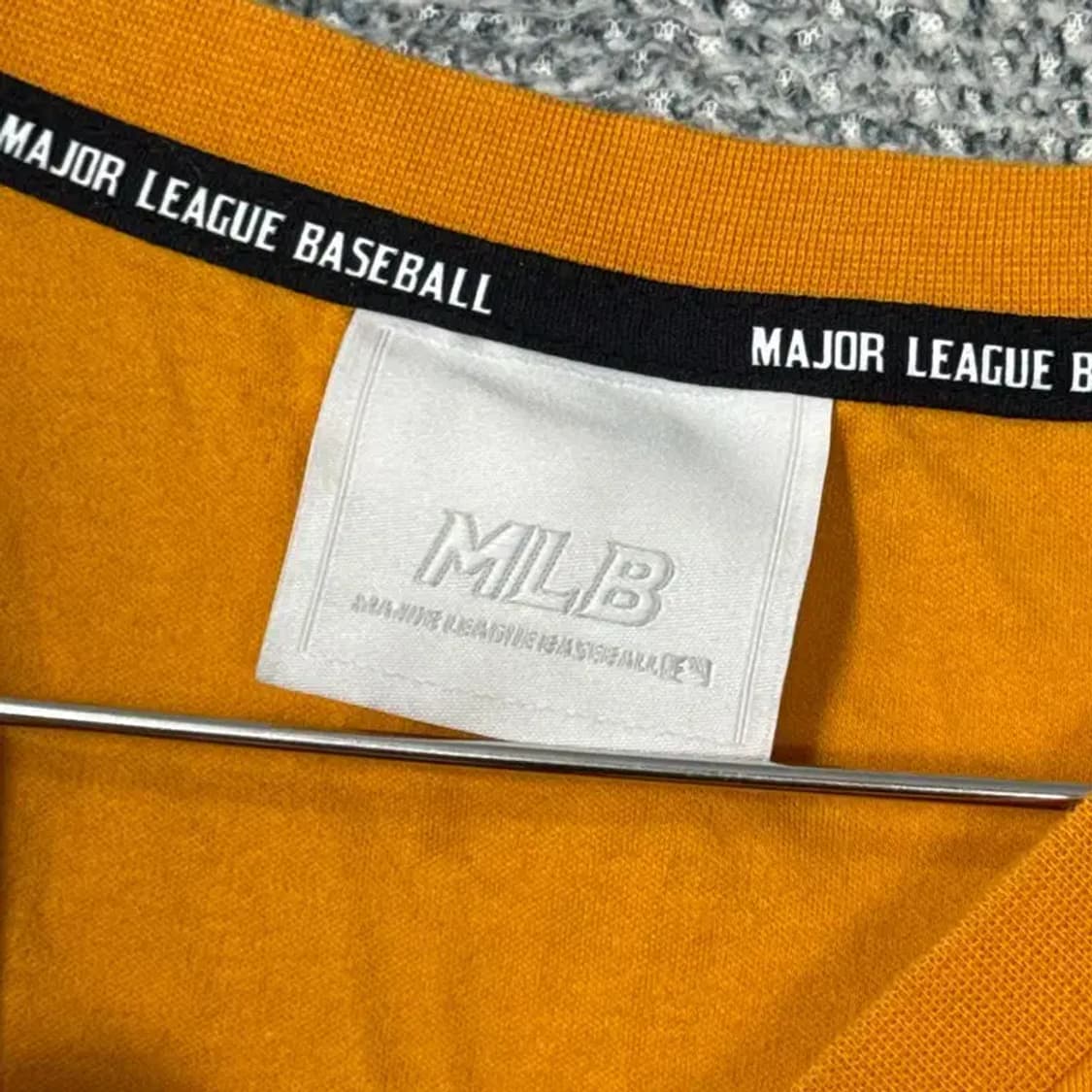 MLB 뉴욕양키즈 프린팅 오렌지 긴팔티 100 상품이미지5