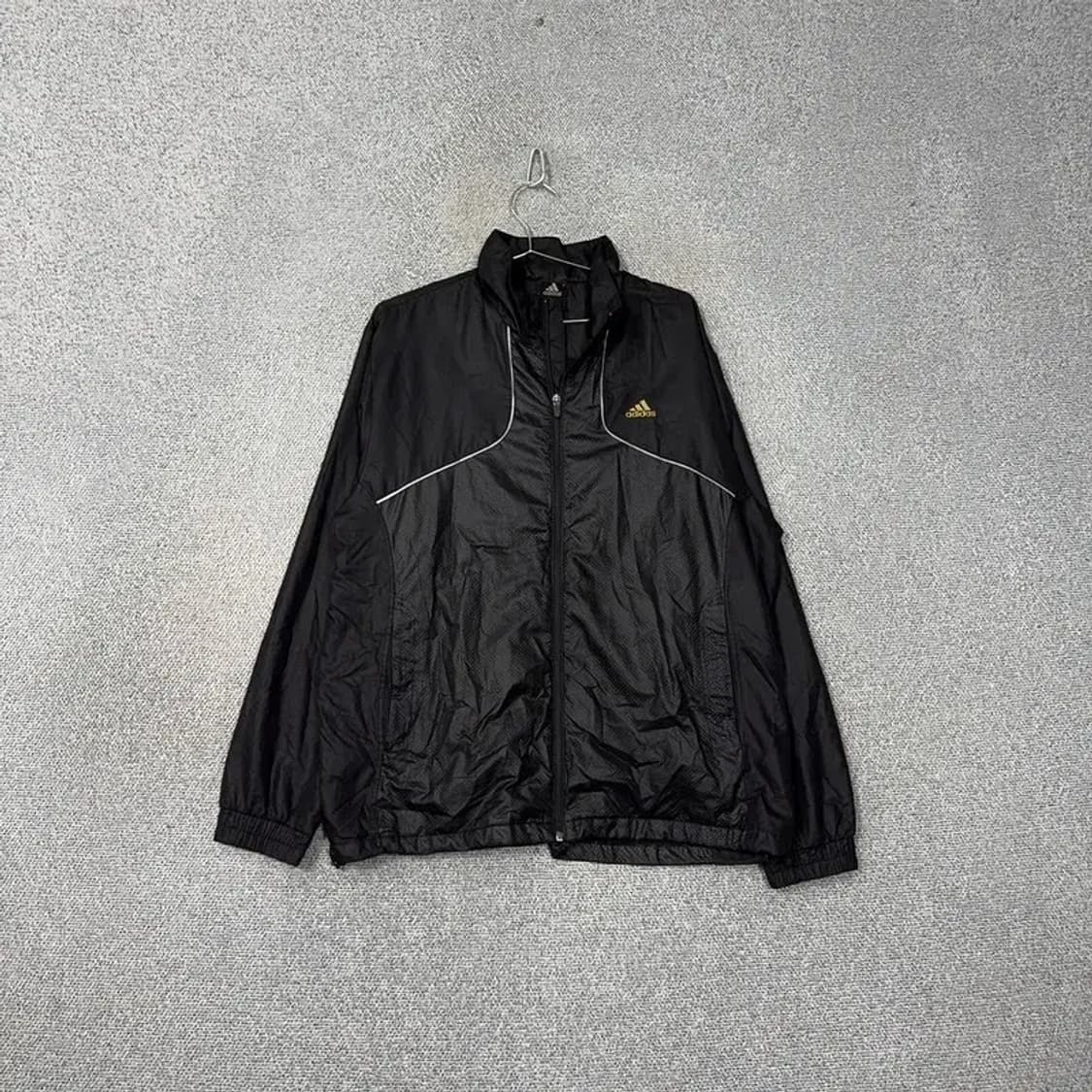 아디다스 검금 로고 오버핏 바람막이 110 상품이미지1