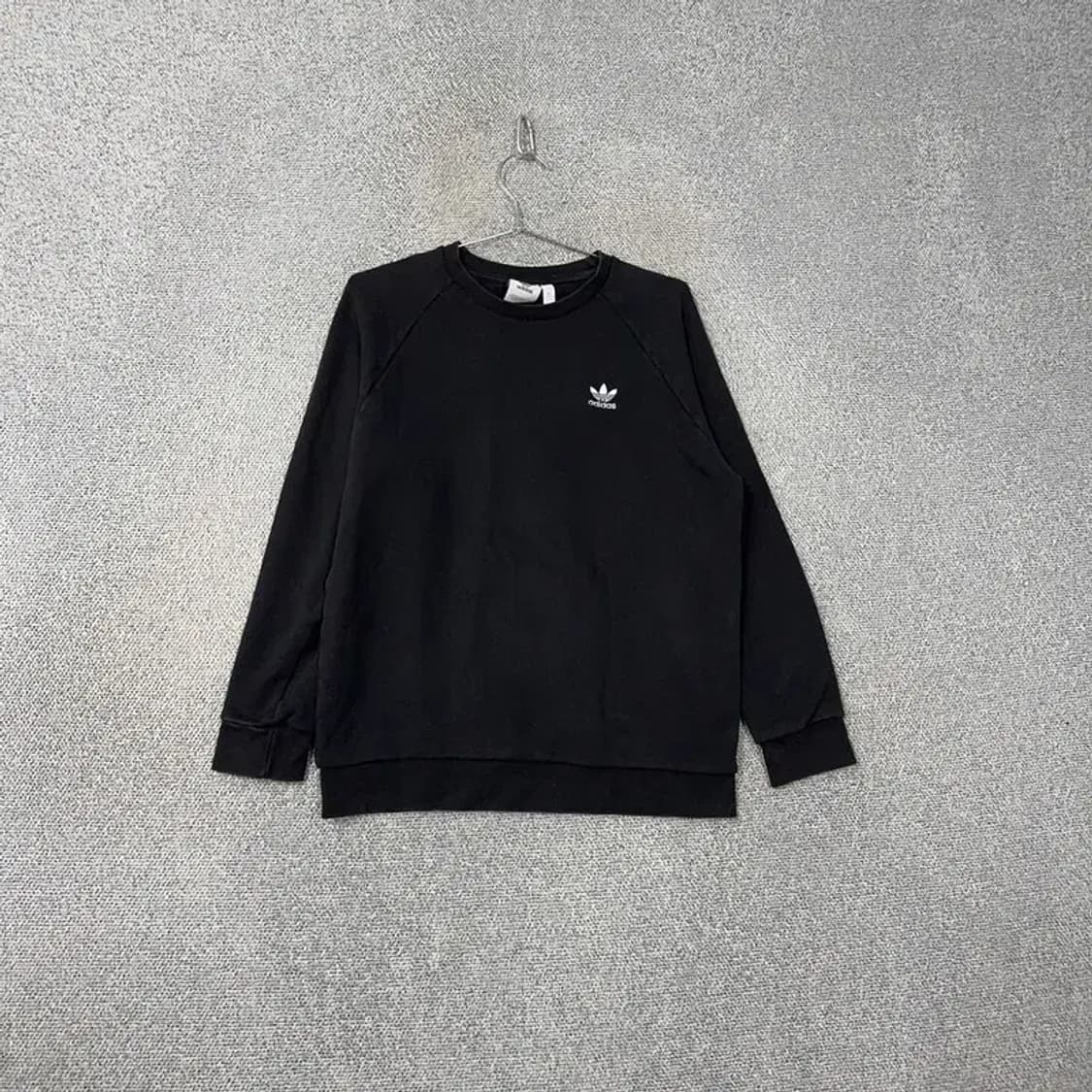 아디다스 블랙 불꽃 로고 맨투맨 L 상품이미지1