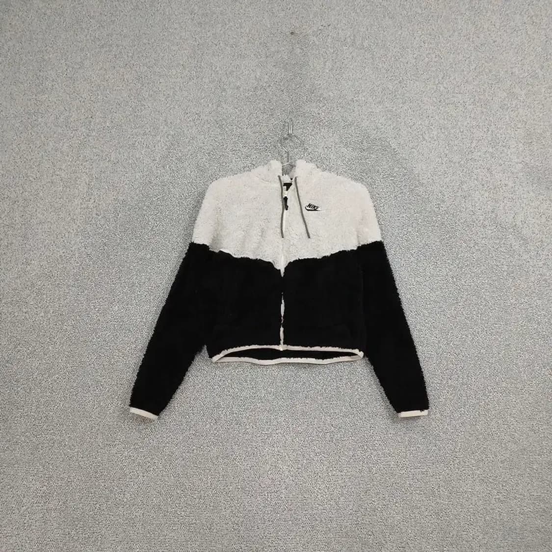 나이키 투톤 로고 뽀글이 크롭 후리스 후드집업 XS 상품이미지1