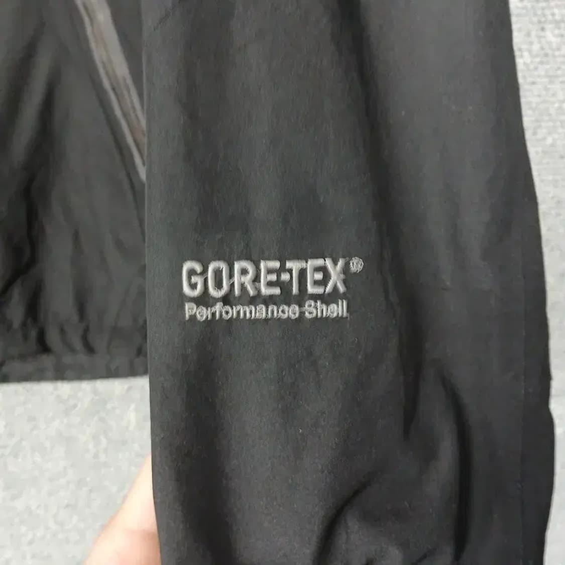 밀레 로고 블랙 고어텍스 바람막이 윈드자켓 90 상품이미지3