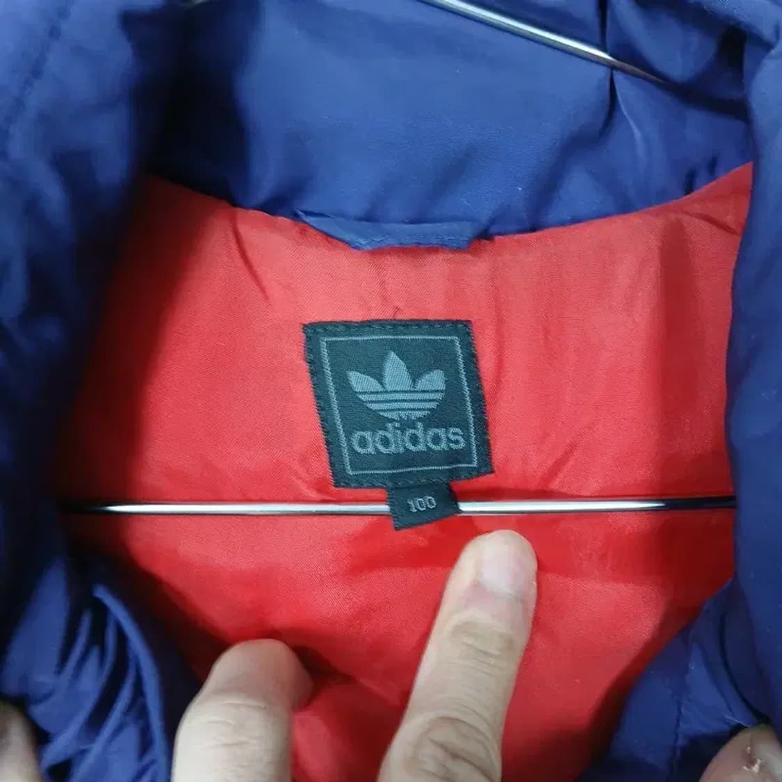 아디다스 흑탭 퍼플 로고 패딩 조끼 100 상품이미지3