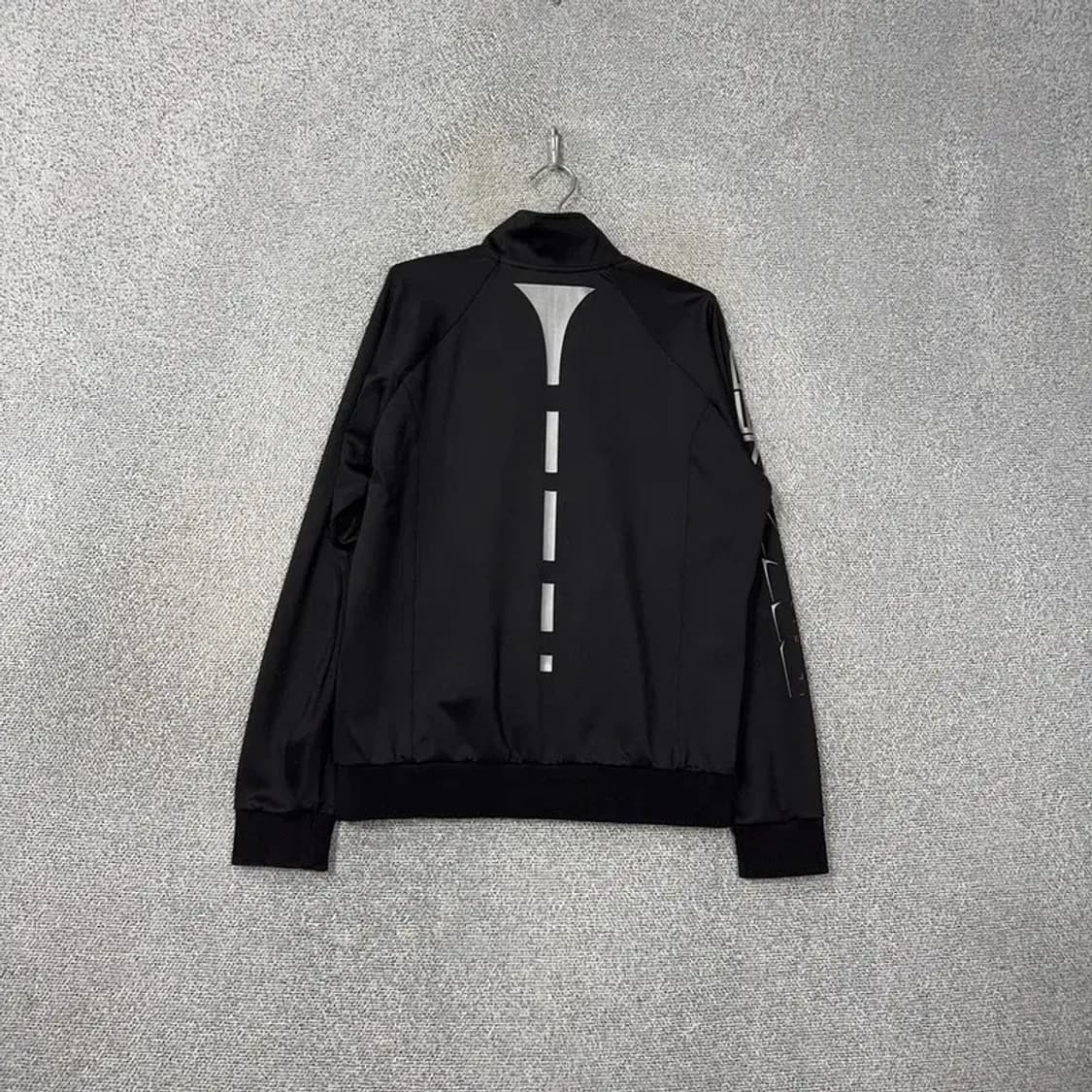 네파 블랙 로고 남성 기능성 집업 105 상품이미지2