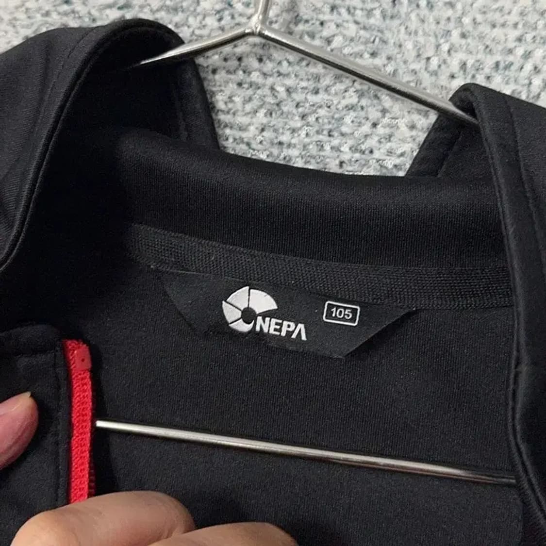 네파 블랙 로고 남성 기능성 집업 105 상품이미지3