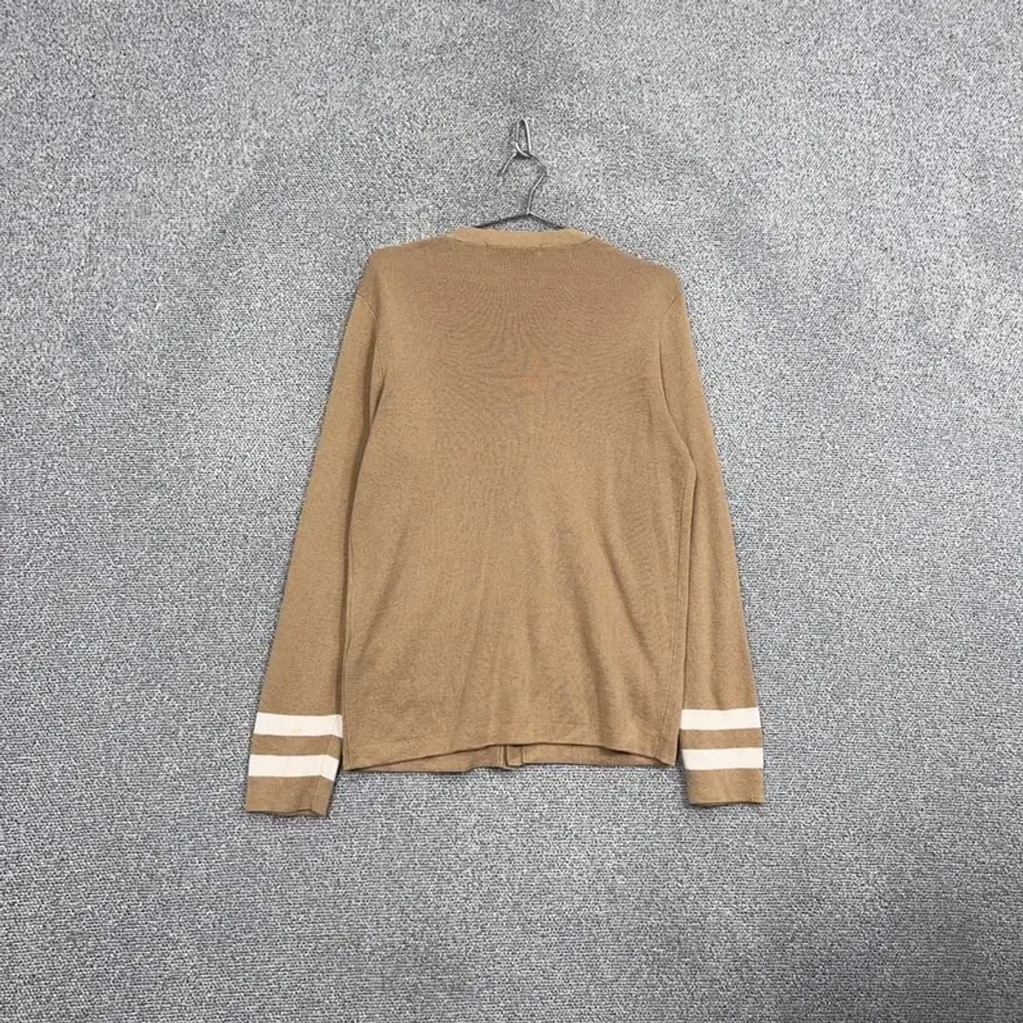 에잇세컨즈 남성 캐주얼 베이지 3버튼 니트 가디건 L 상품이미지2