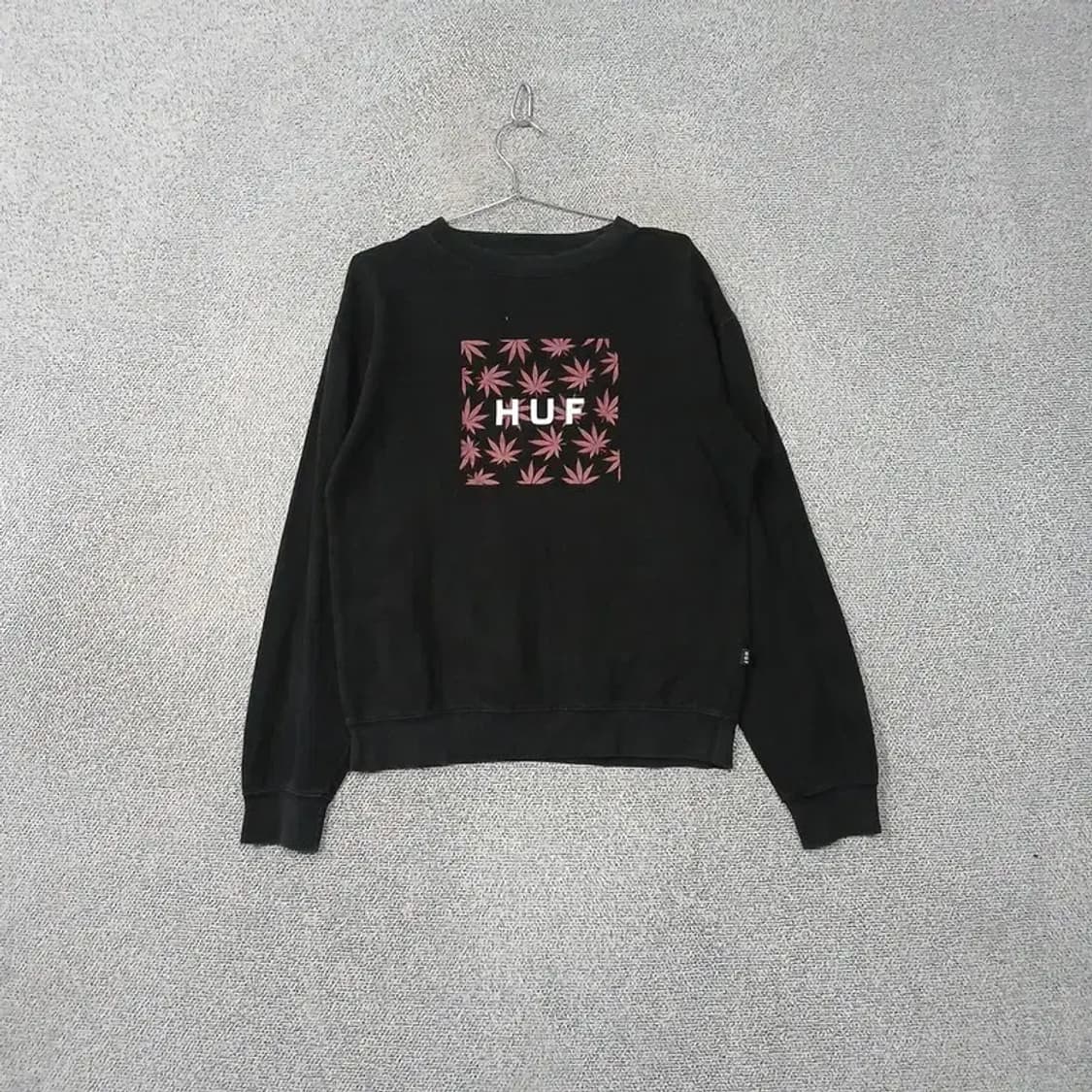 HUF 허프 로고 프린팅 블랙 맨투맨 MEDIUM 상품이미지1