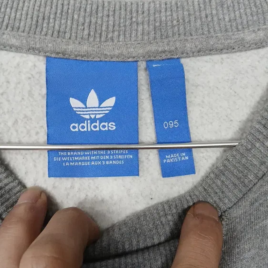아디다스 불꽃 로고 삼선 그레이 맨투맨 95 상품이미지3