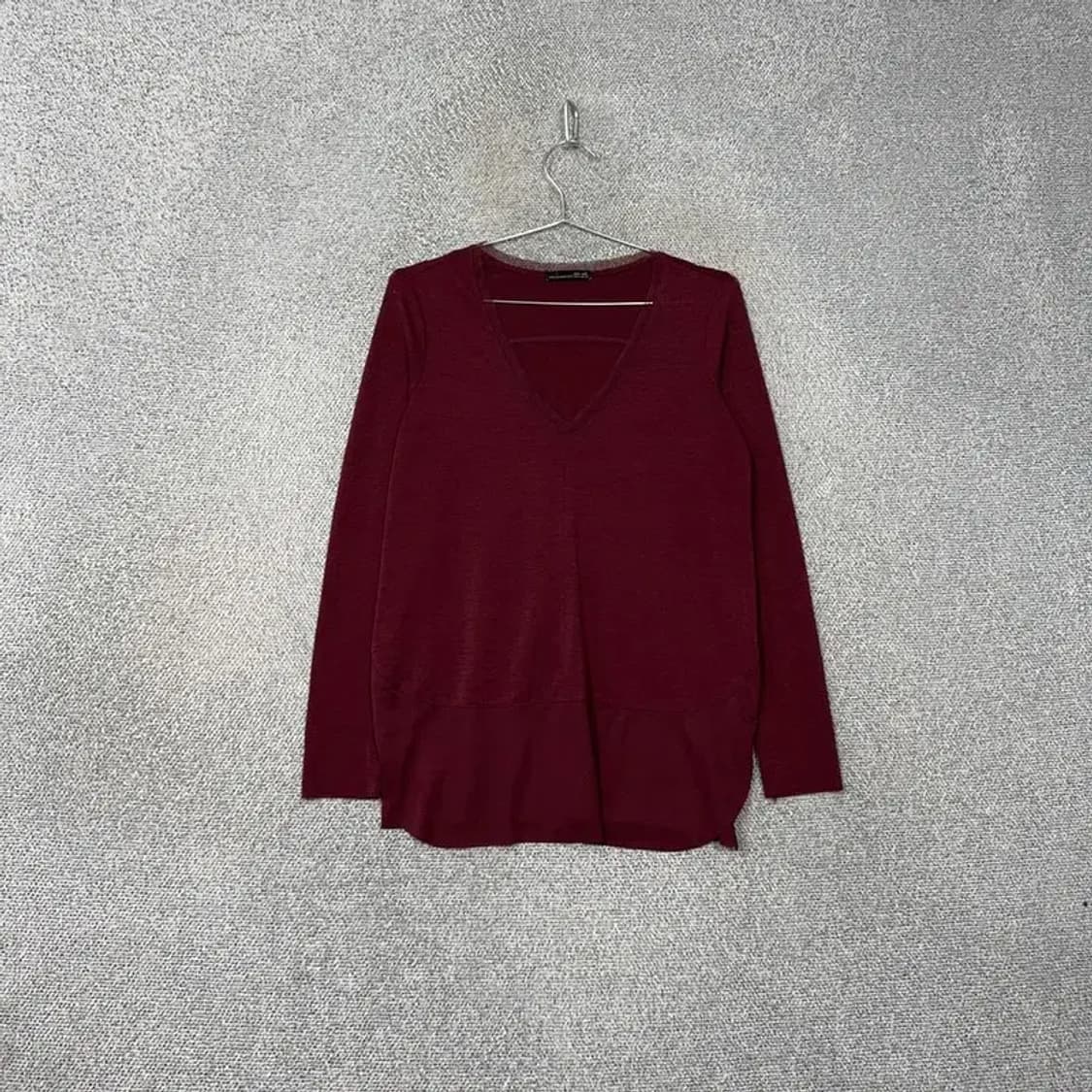 자라 버건디 브이넥 여성 니트 M 상품이미지1