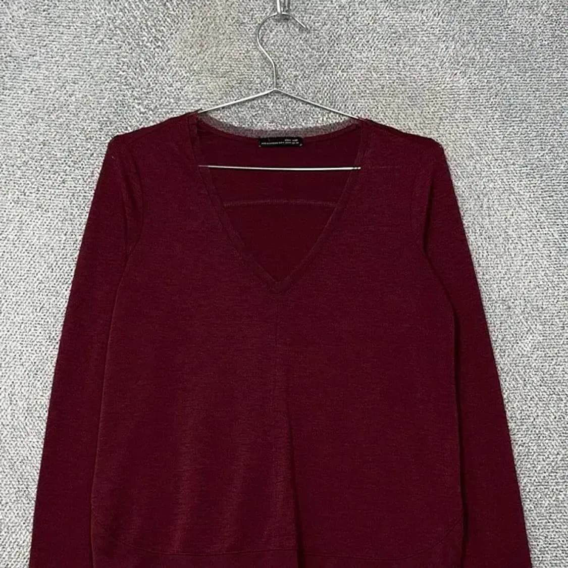자라 버건디 브이넥 여성 니트 M 상품이미지3