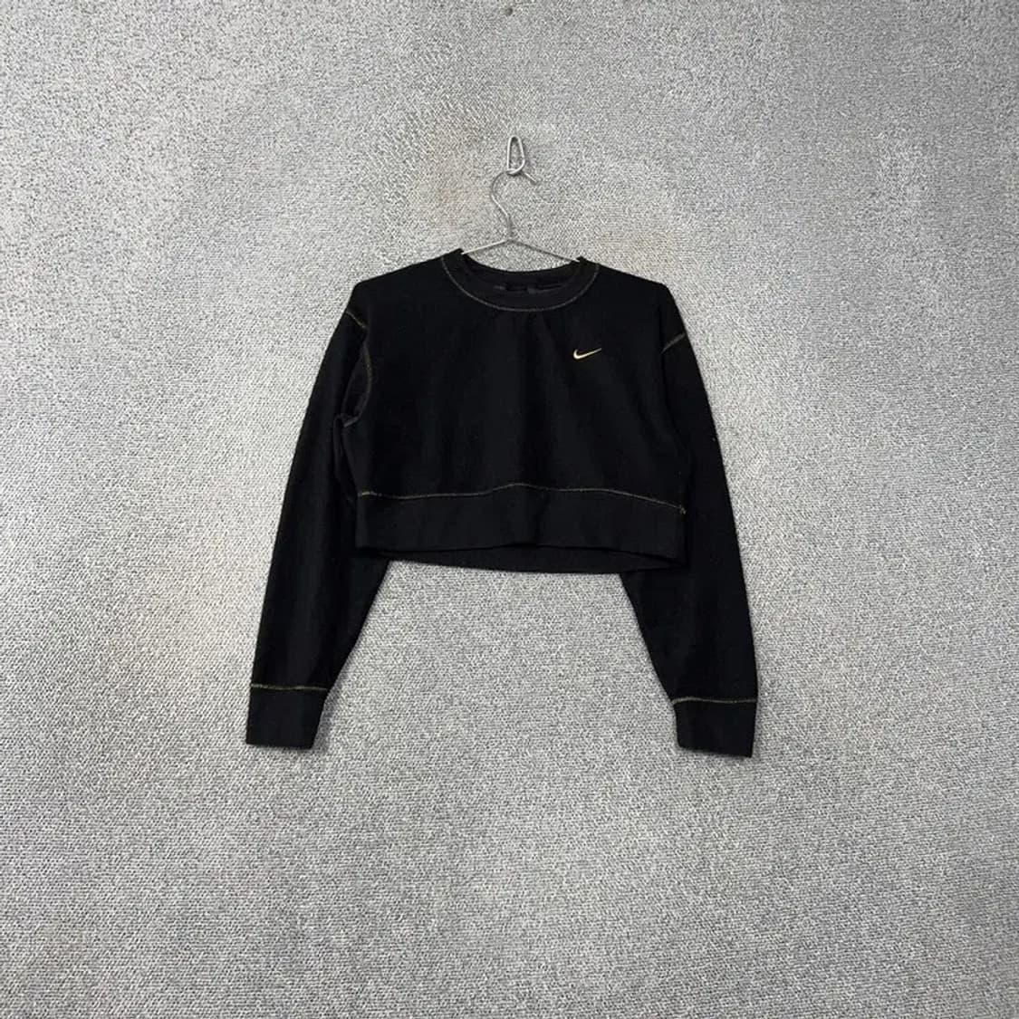 나이키 블랙 벨벳 크롭 맨투맨 S 상품이미지1