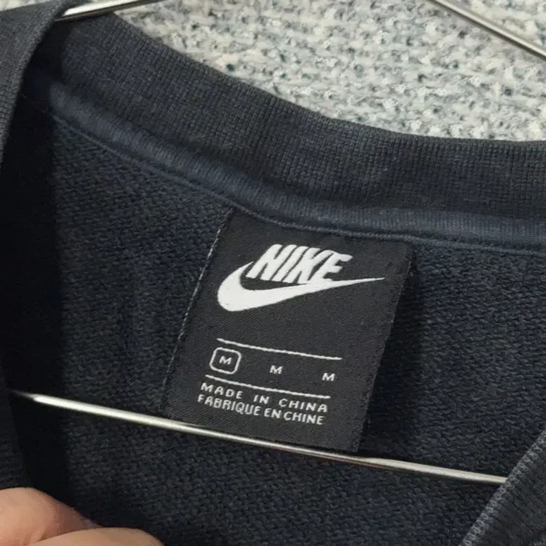 나이키 블랙 로고 스우시 맨투맨 M 상품이미지3