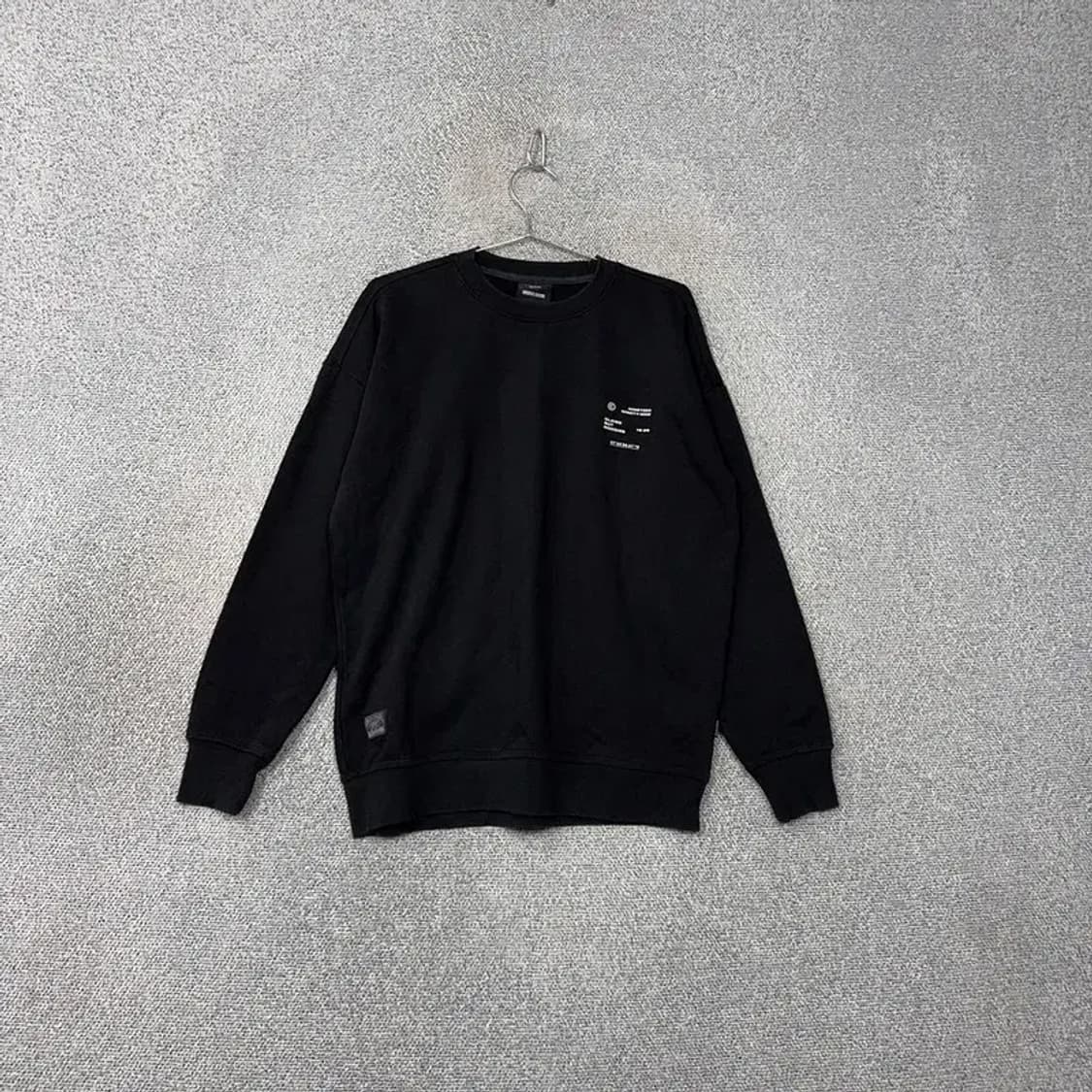 그루브라임 백프린팅 블랙 맨투맨 M 상품이미지2