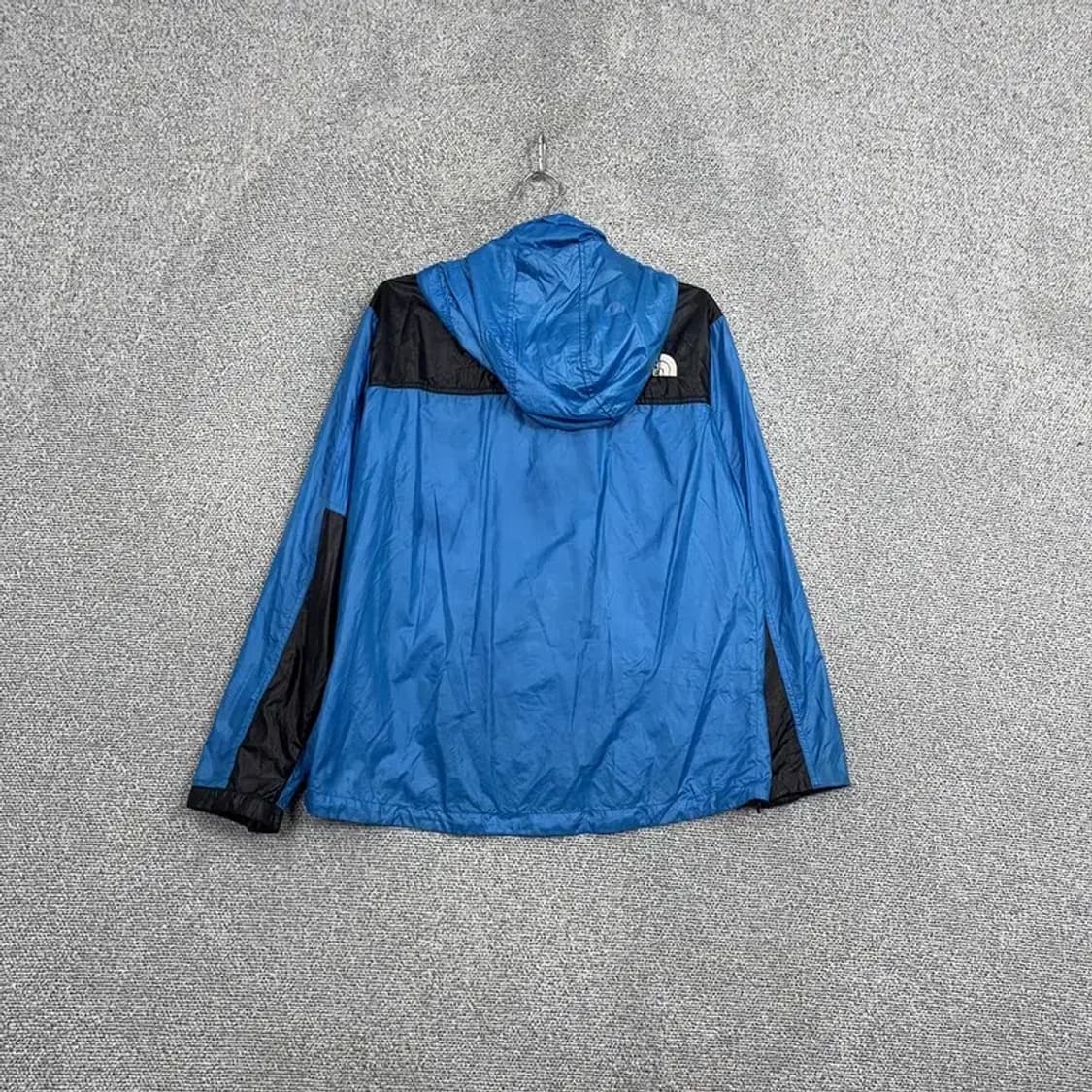 노스페이스 블루 로고 기능성 바람막이 100 상품이미지2