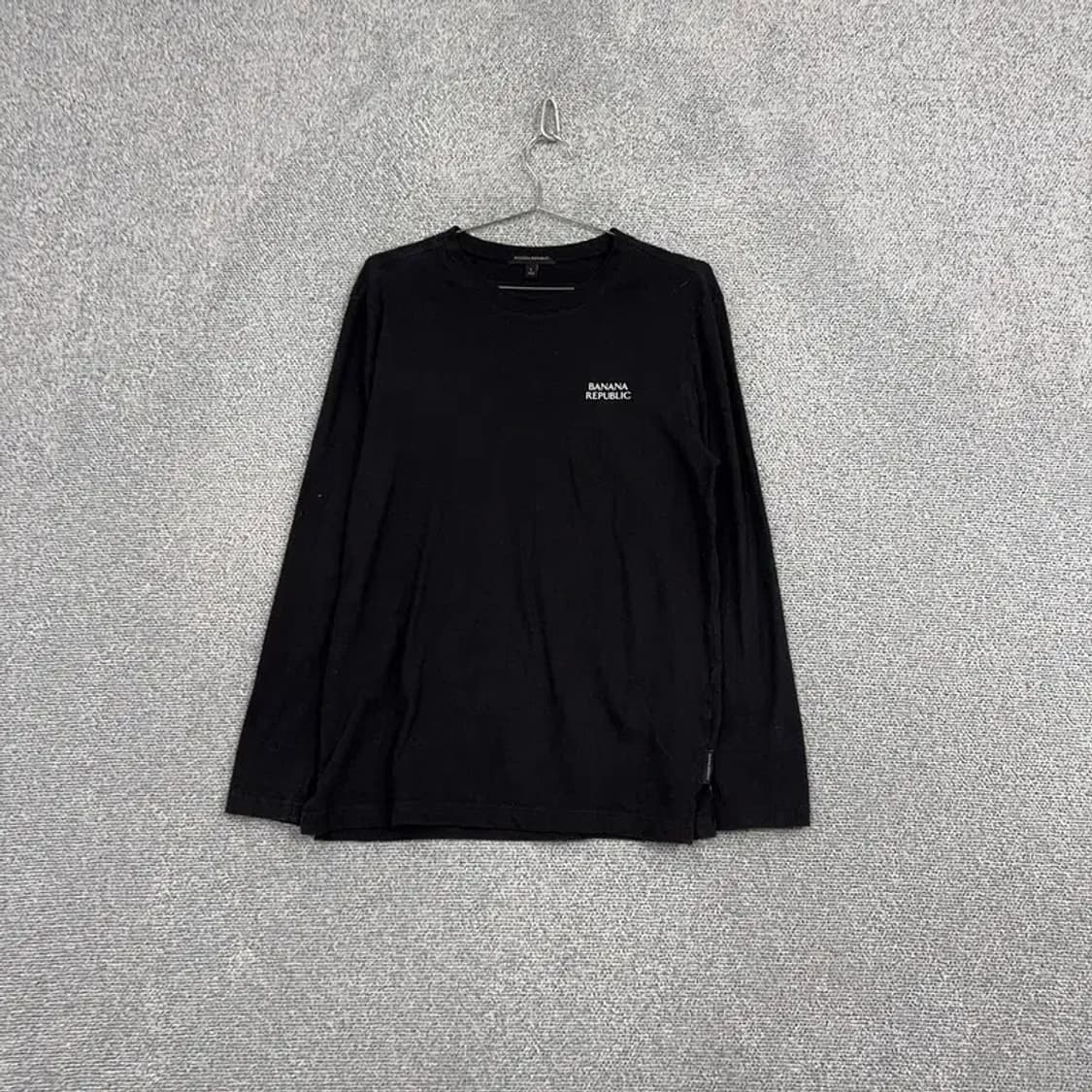 바나나리퍼블릭 로고 블랙 긴팔티 L 상품이미지1
