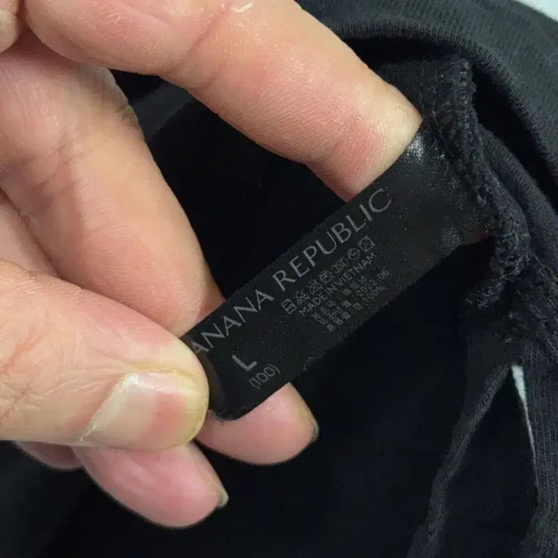 바나나리퍼블릭 로고 블랙 긴팔티 L 상품이미지4
