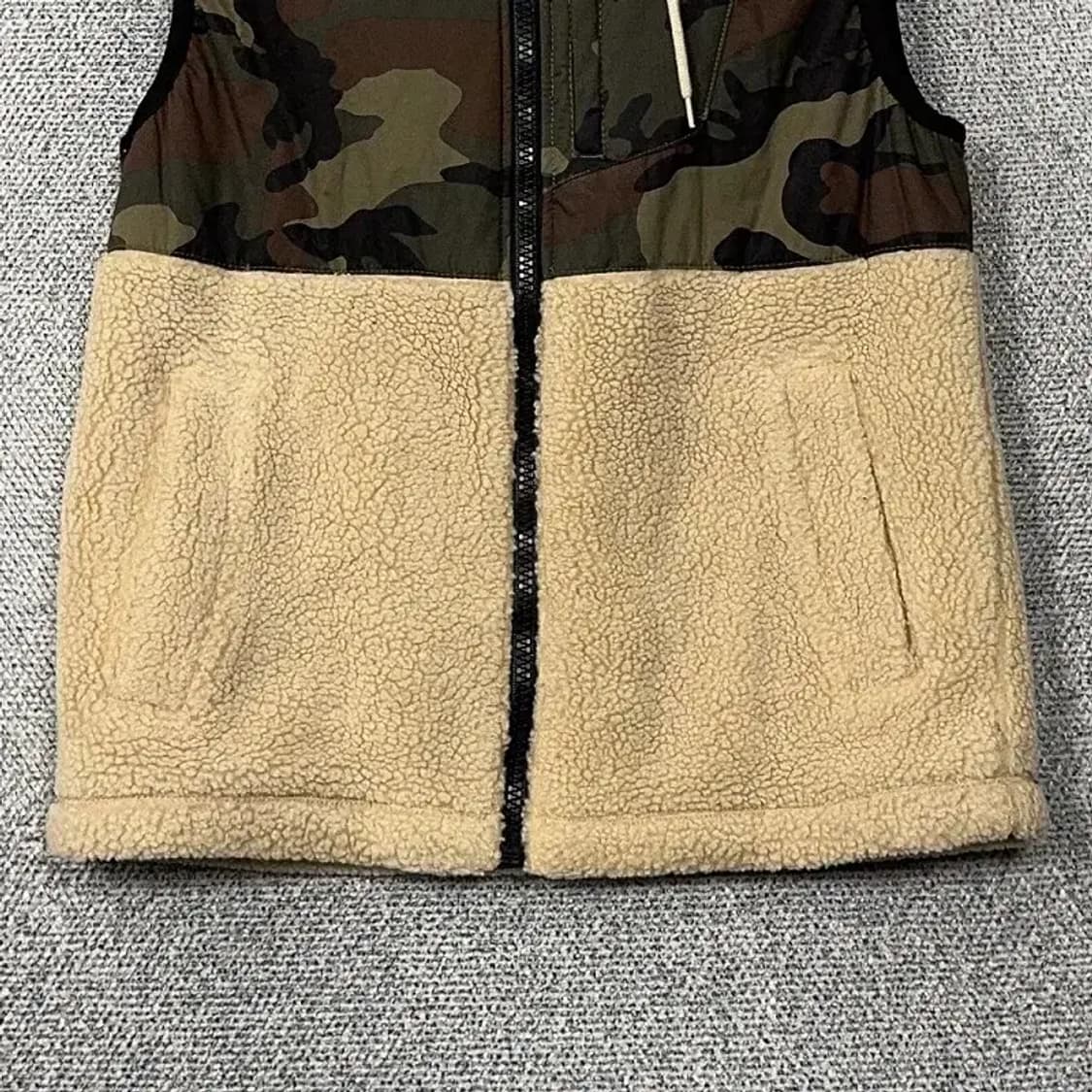 게스 베이지 양털 밀리터리 집업 조끼 L 상품이미지4