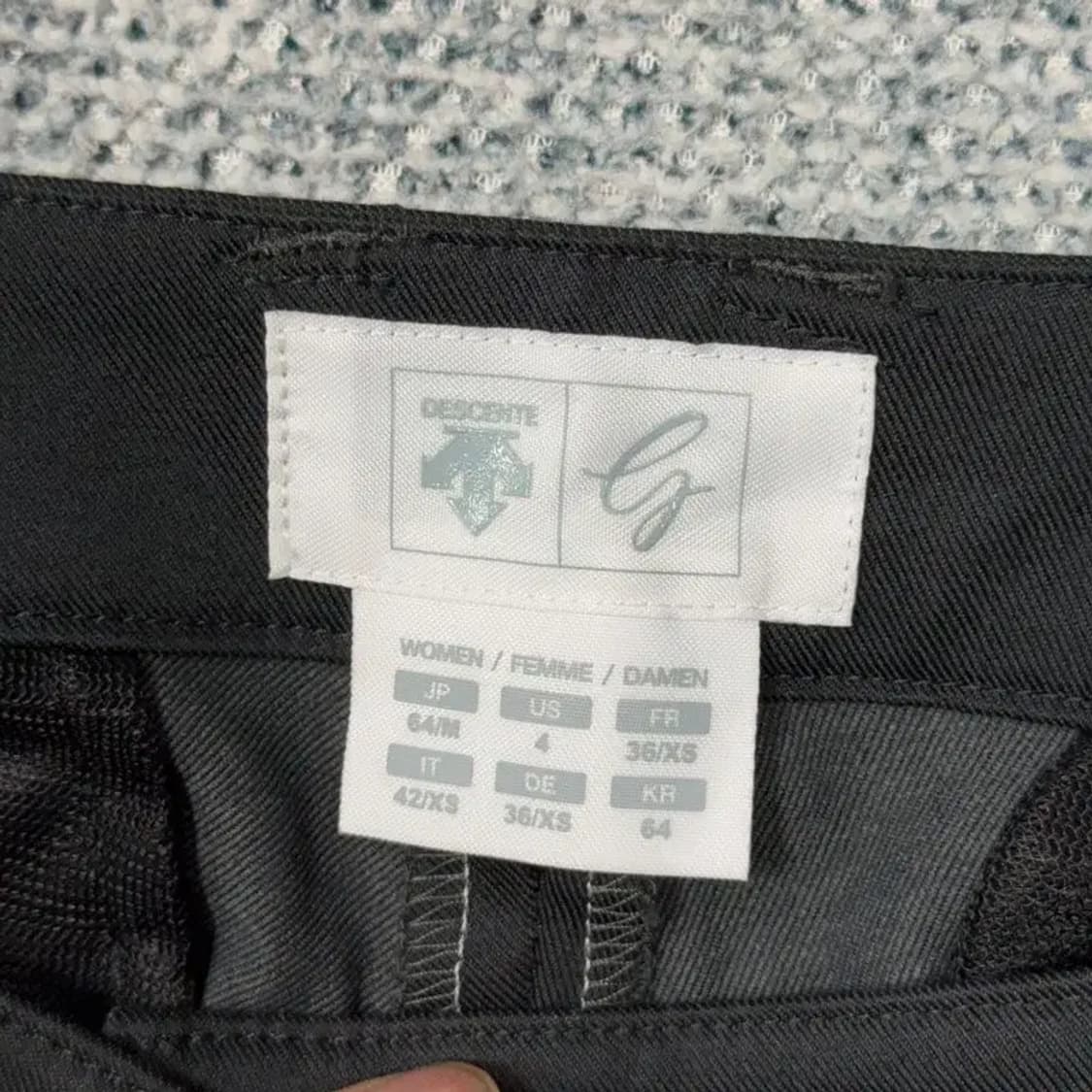 데상트 블랙 기능성 팬츠 25 상품이미지5