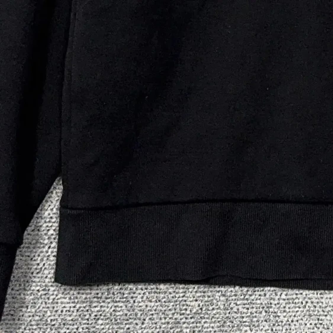 휠라 프린팅 블랙 맨투맨 100(L) 상품이미지3