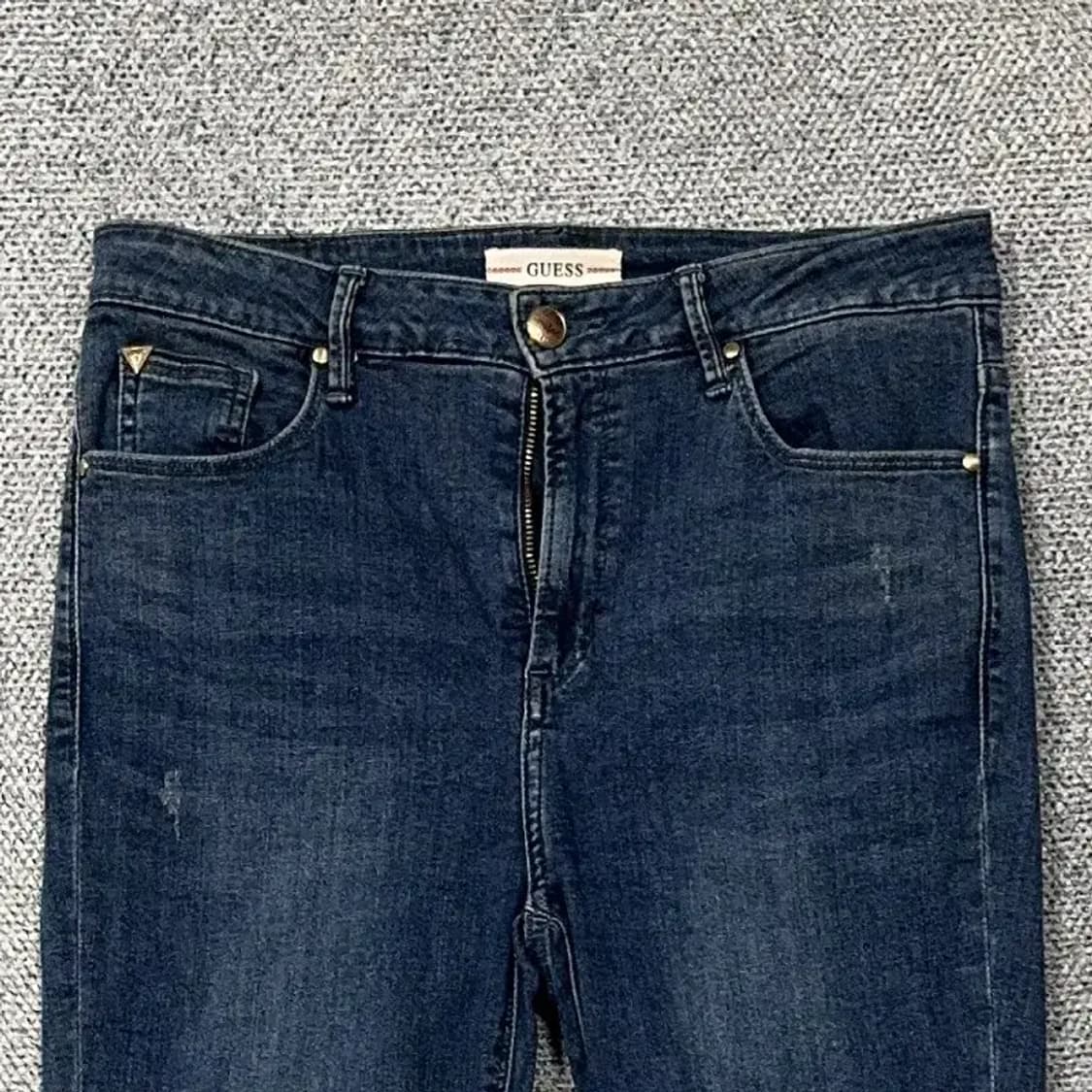 게스 여성 삼각로고 워싱 데님 청바지 28 상품이미지3