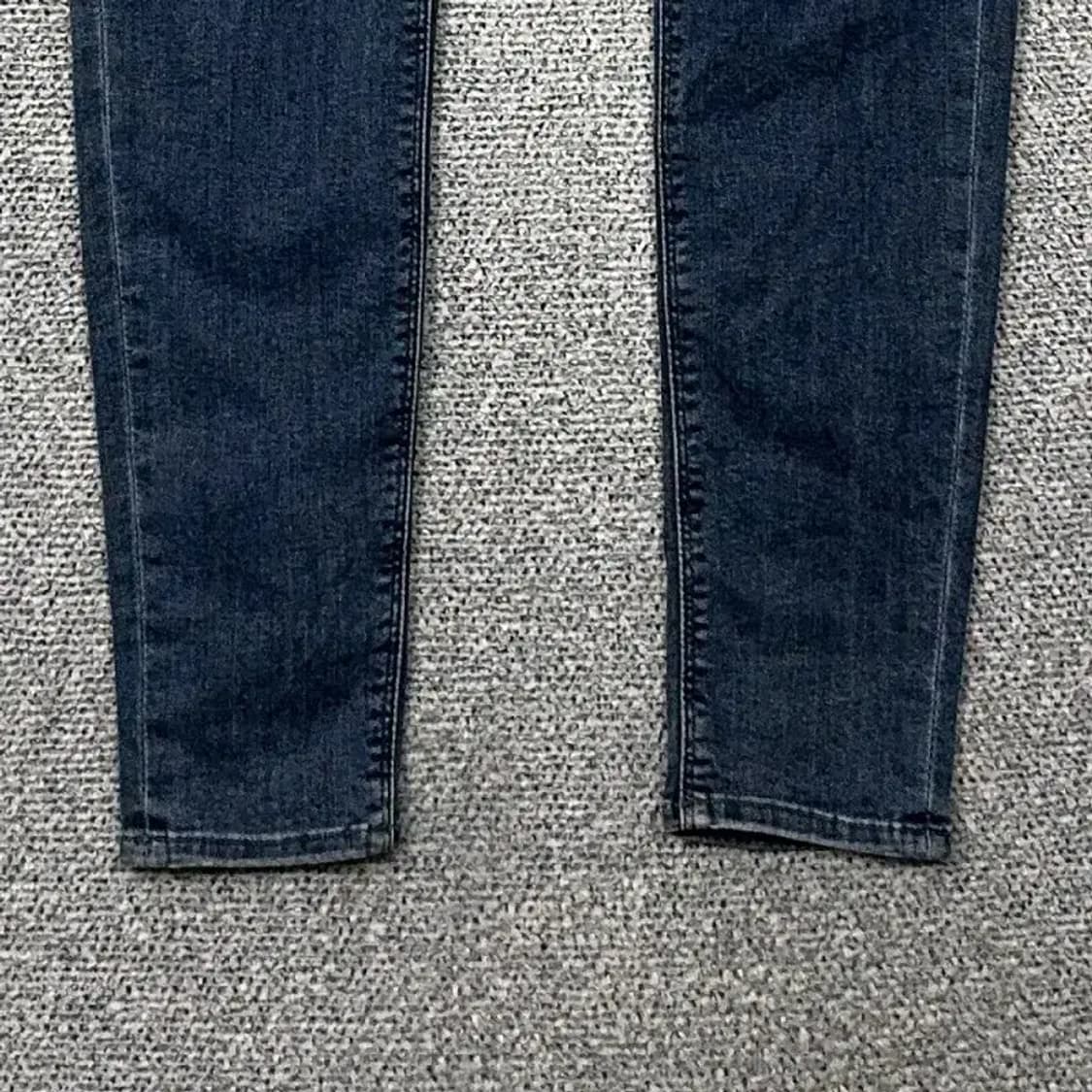 게스 여성 삼각로고 워싱 데님 청바지 28 상품이미지5