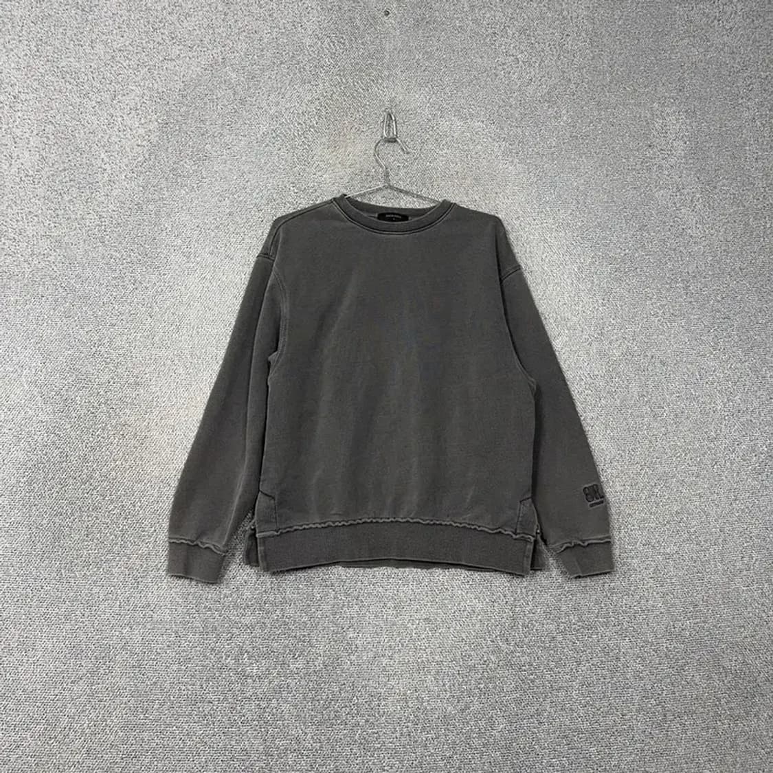 버커루 그레이 빈티지 피그먼트 맨투맨 S 상품이미지1