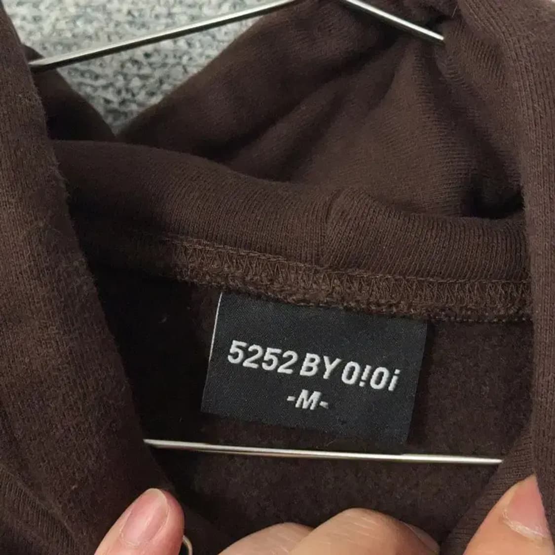 OIOI 5252 로고 브라운 남성 후드티 M 상품이미지3