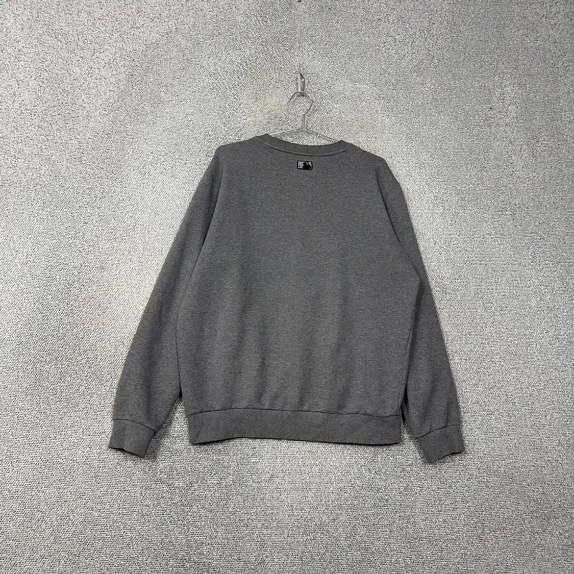 MLB 뉴욕양키즈 로고 그레이 맨투맨 105 상품이미지2