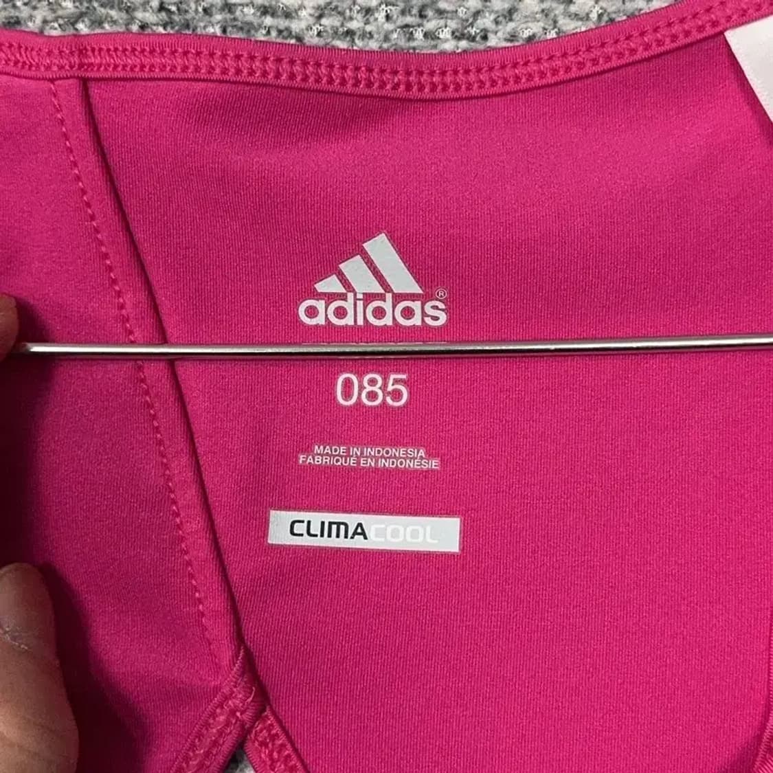 아디다스 핑크 삼선 기능성 운동 민소매 나시 85 상품이미지5