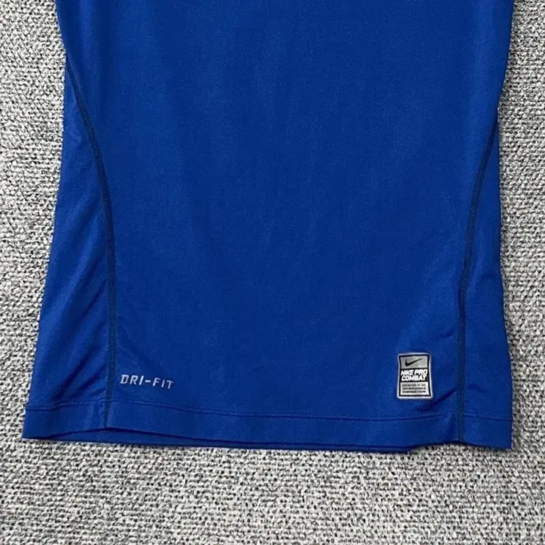 나이키 블루 로고 기능성 운동 민소매 나시 L 상품이미지4