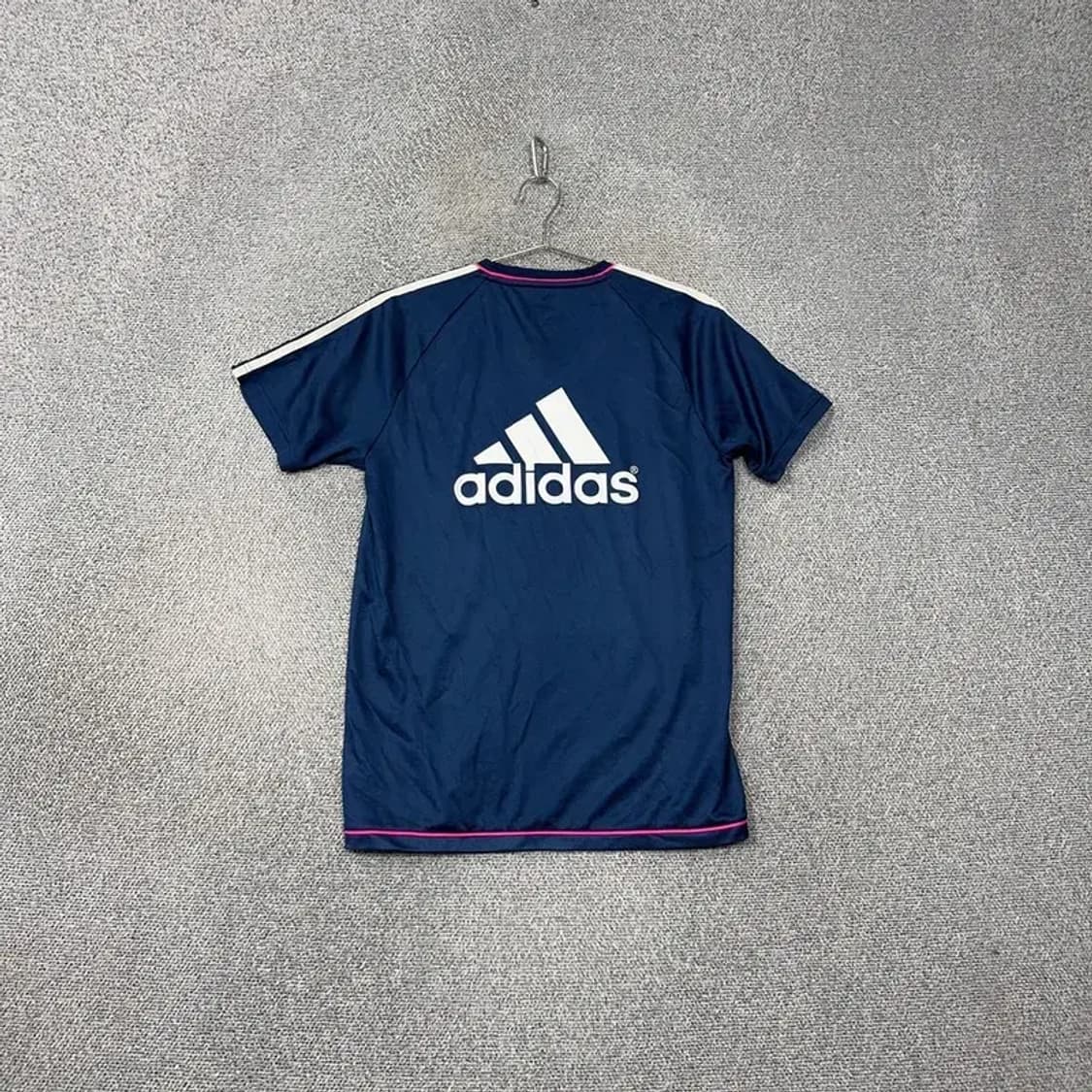 아디다스 네이비 로고 삼선 기능성 운동 반팔티 100 상품이미지2