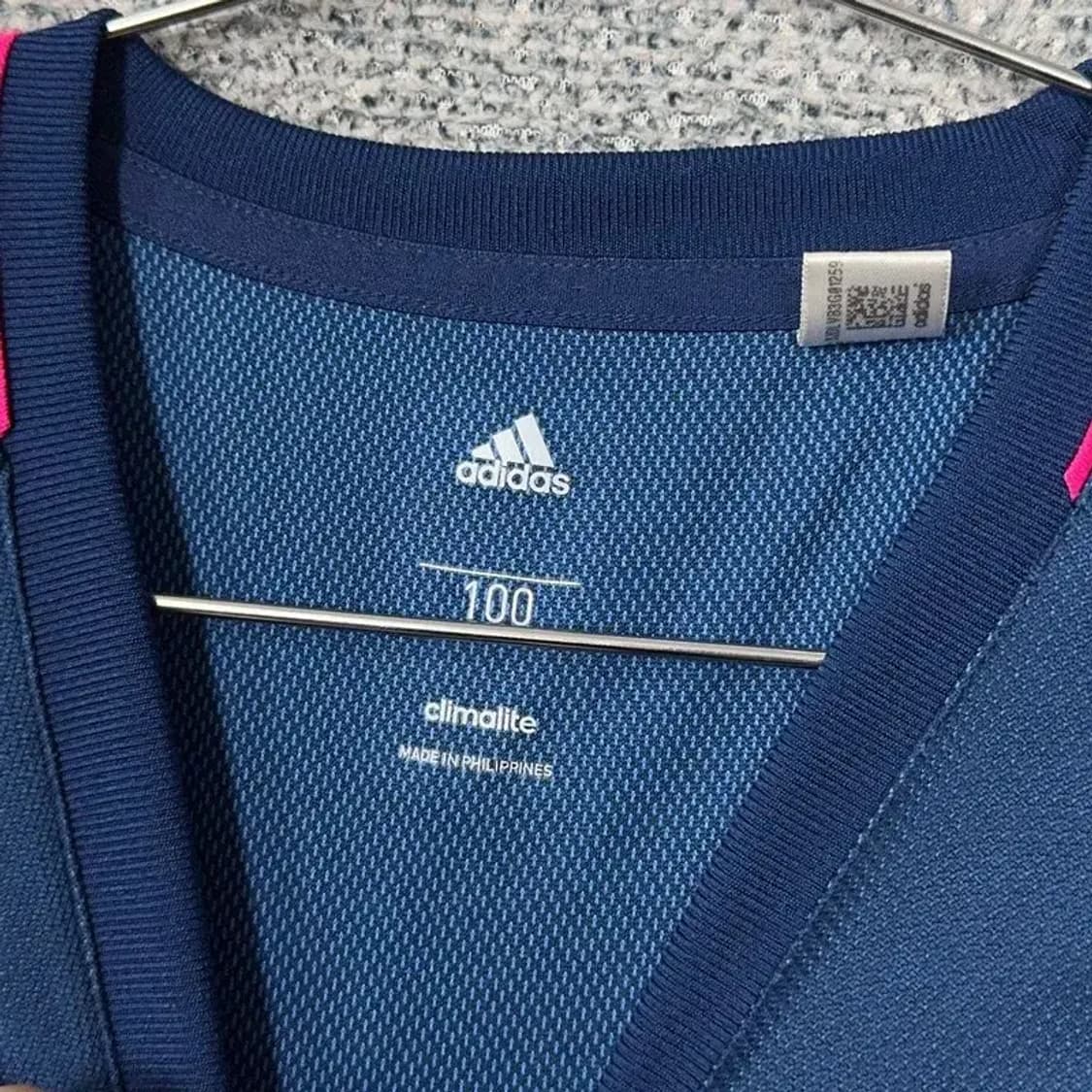 아디다스 네이비 로고 삼선 기능성 운동 반팔티 100 상품이미지3