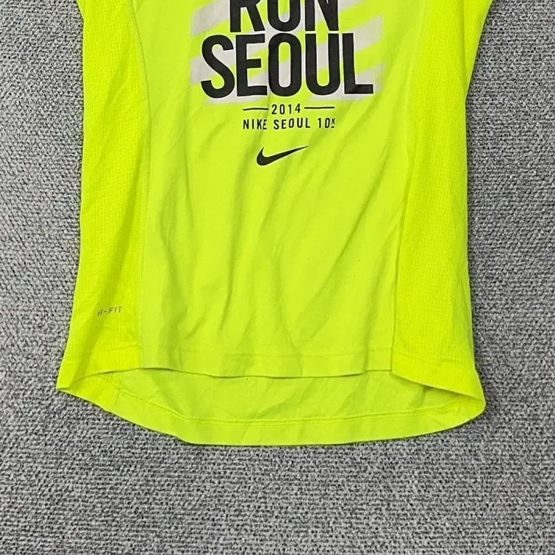 나이키 러닝 프린팅 형광 기능성 여성 운동 반팔티 M 상품이미지4