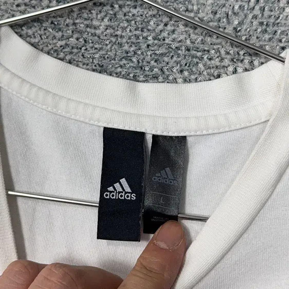 아디다스 화이트 코튼 프린팅 반팔티 L 상품이미지3