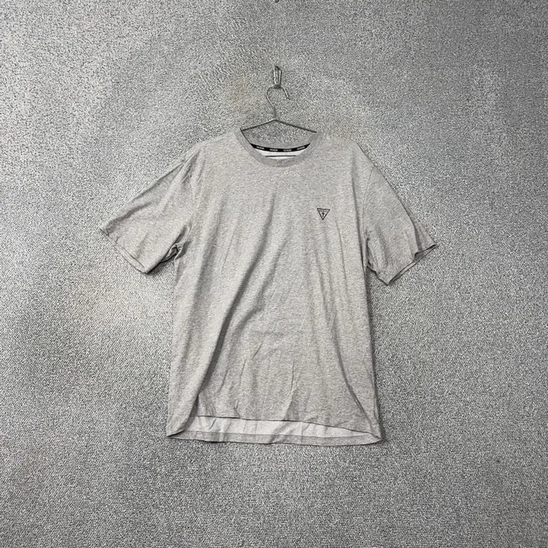 게스 로고 라이트 그레이 반팔티 M 상품이미지1