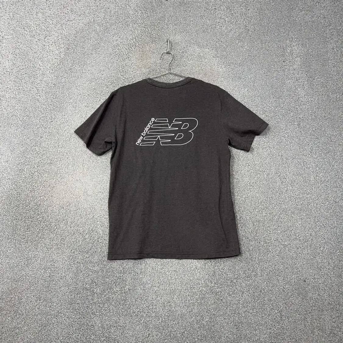 뉴발란스 그레이 로고 코튼 반팔티 100 상품이미지2